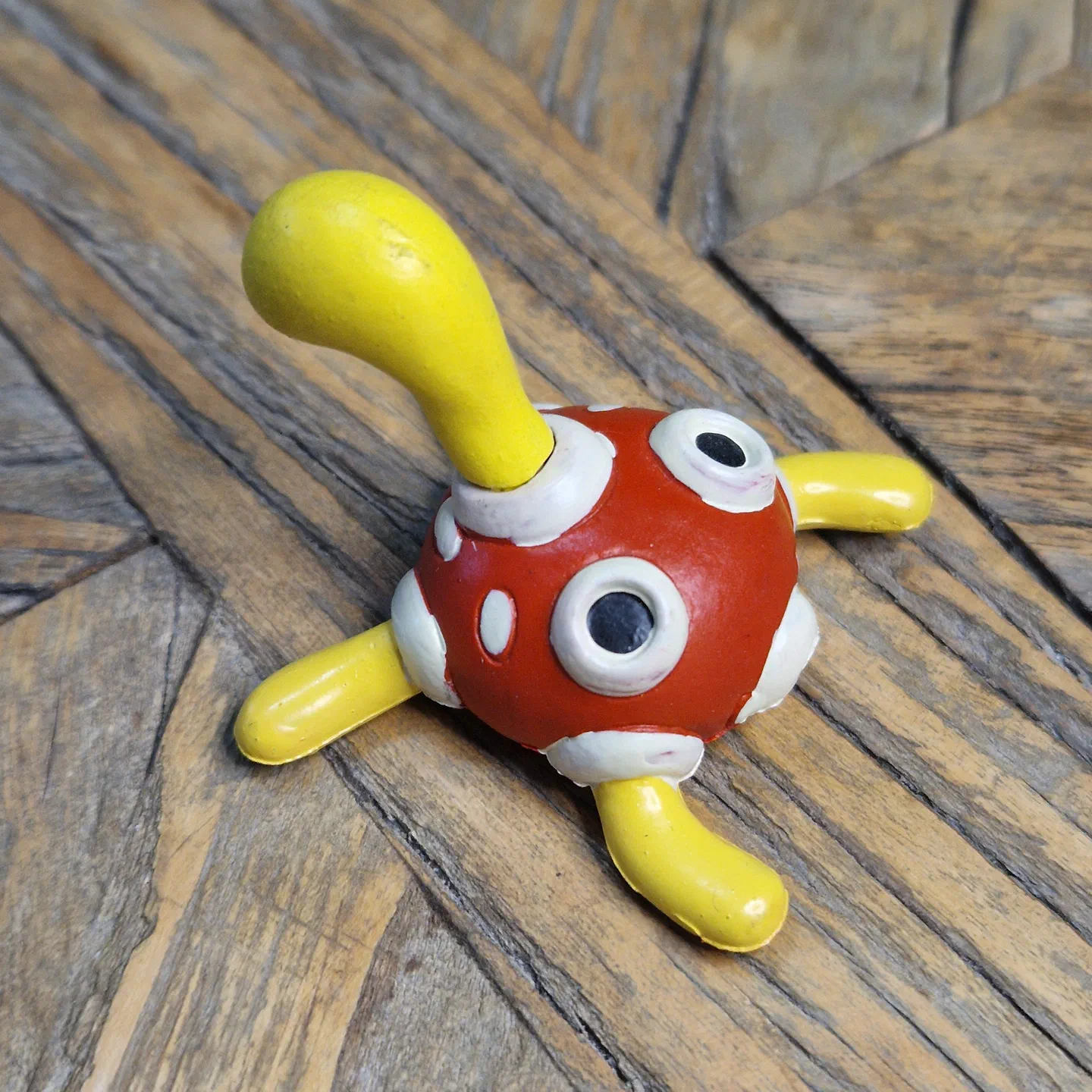 Bootleg vending figure — photo 2
